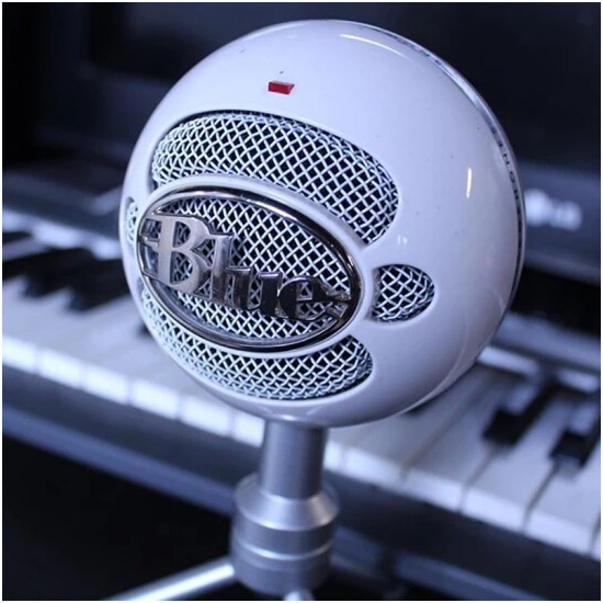 blue logitech 3