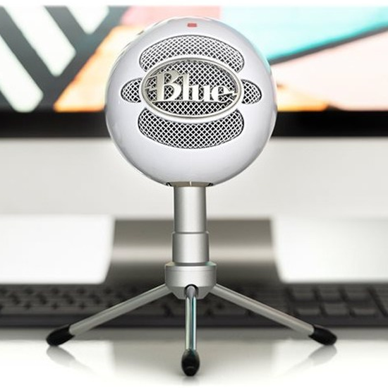 blue logitech 4